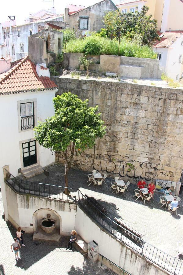 Апартаменты Casas De Fado Лиссабон Экстерьер фото